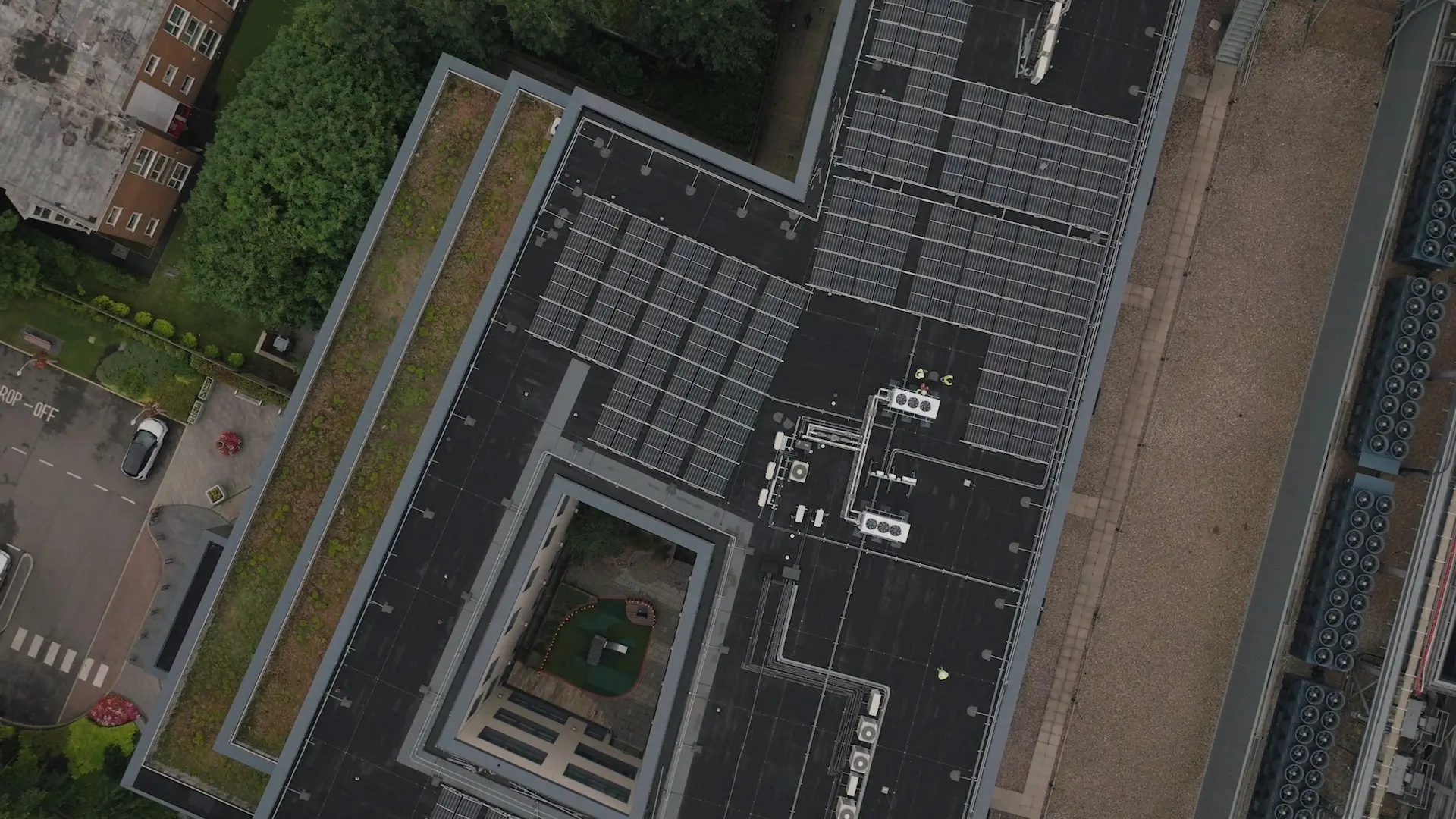 Flat roof membrane installation by Zenic Industries—durable protection for commercial and residential buildings.